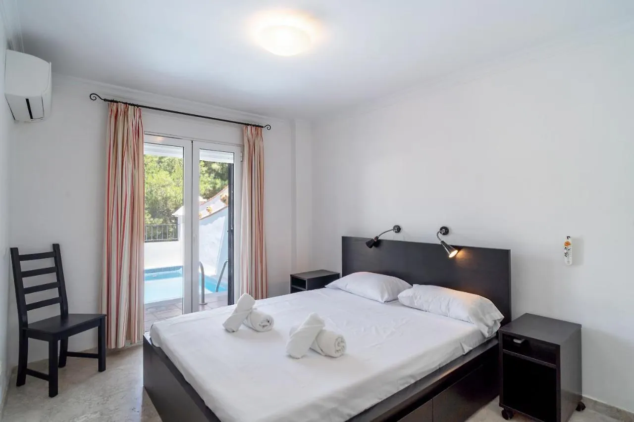 Aljamar 4A Burriana Beach Casasol Nerja